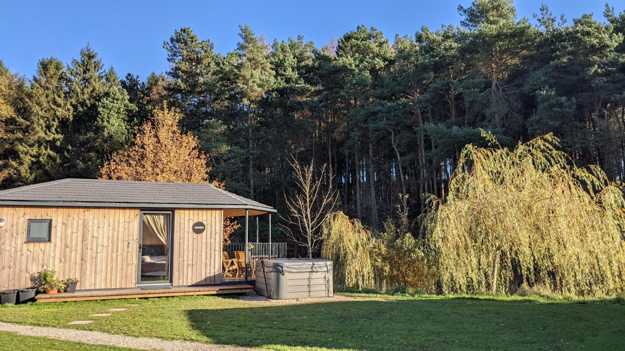 Riverside Cabins Shrewsbury Exterior foto